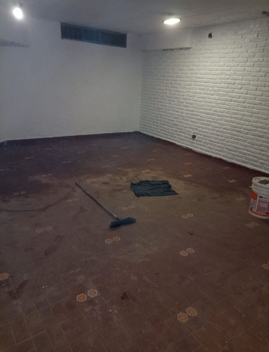 Alquiler De Local En Caseros Centro