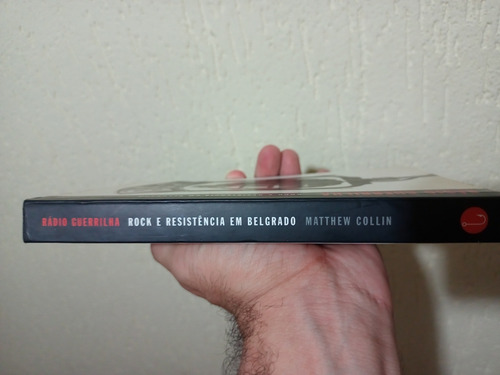 Livro B92 Rádio Guerrilha Usado Na Condição Das Fotos (Usado)