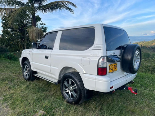 Imagen 8 de 19 de Toyota Prado 2005 2.7 Sumo