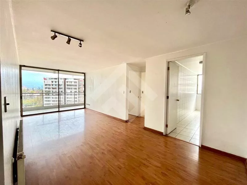 Departamento En Venta De 2 Dorm. En Las Condes