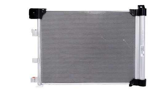 Imagen 1 de 1 de Condensador   Nissan Sentra B17 Sr 2013-16