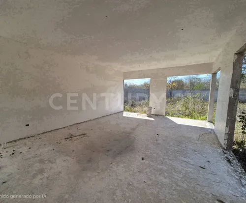 Residencia En Construcción, 1586 M2 De Terreno En Campo Bravo, Mérida, Yucatán.