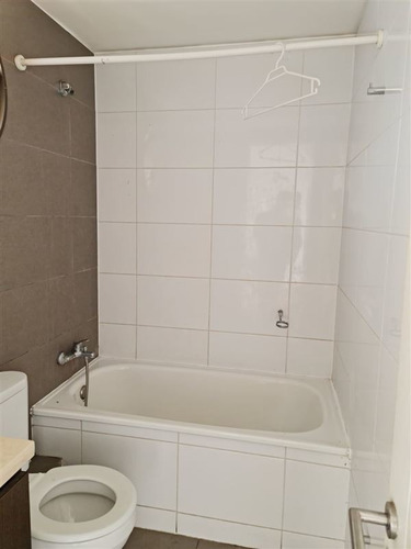 Imagen 10 de 11 de Departamento En Arriendo De 2 Dorm. En Santiago