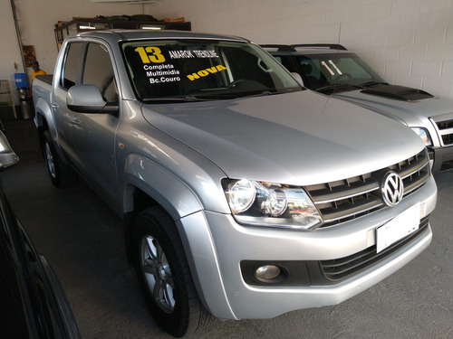 Imagem 9 de 10 de Volkswagen Amarok 2.0 Trendline Cab. Dupla 4x4 4p Automática