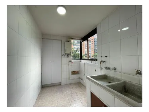Rhbr-14213 (apto)piso 6 (poblado)