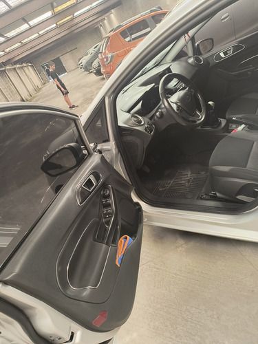 Ford Fiesta Kinetic 1.6 Se 120cv