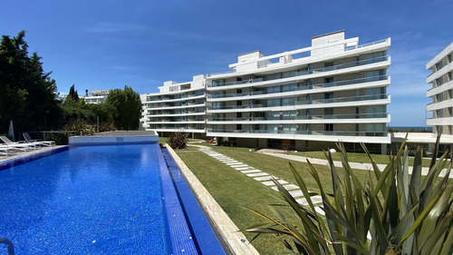 Apto De 2 Dorm, Vista Al Mar! Con Parrillero Propio!
