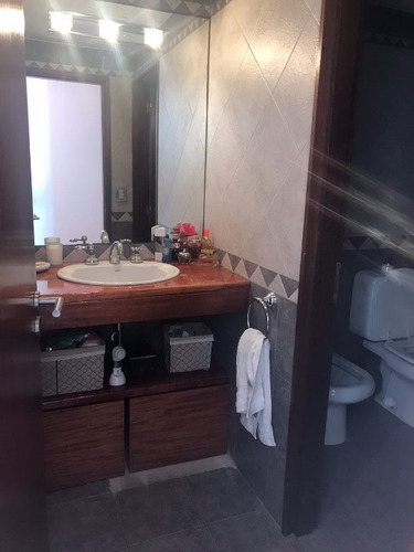 Imagen 3 de 9 de Casa Ph En Venta En Wilde Centro