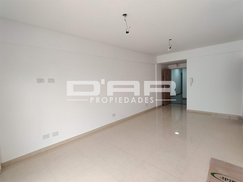 Imagen 3 de 13 de 2 Ambientes A Estrenar Con 2 Patios. 85m2 ! - Caaguazu 7200