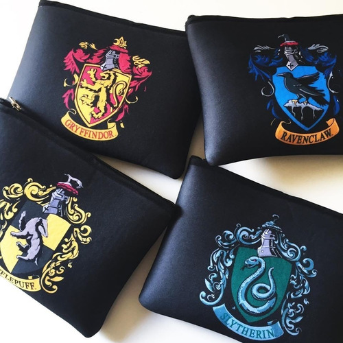 Sobre Cartuchera Simil Neoprene Casas Harry Potter Hogwarts