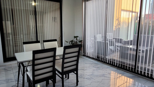 Casa En Venta 5 Ambientes Hudson Chico