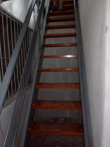 Imagen 3 de 5 de Escaleras