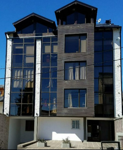 Imagen 1 de 7 de Cochera En Edificio Inteligente De Calle Quaglia,  Bariloche