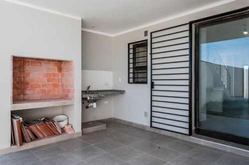 Imagen 19 de 30 de Duplex Venta Via Aurelia 3 Dorm Zona Aeropuerto