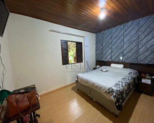 Chácara A Venda Próximo A Pedra Da Guarita Em Bragança Paulista. 3 Dormitórios, Sala, Cozinha, Banheiro. - Ch00051 - 68961400