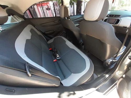 Imagen 6 de 9 de Chevrolet Onix Nlt