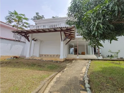 Arriendo Consultorio Ciudad Jardin Cali
