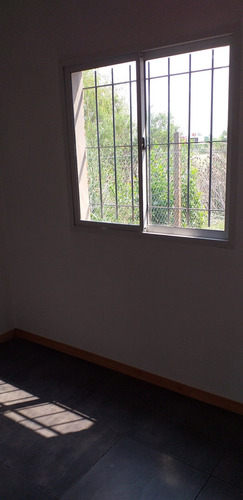 Venta Casa Un Dormitorio Estrenar Bosque Azul Roldan