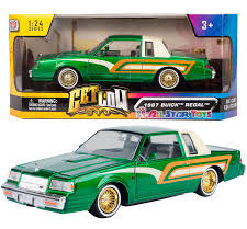 Buick Regal 1987 Azul Low Rider Escala 1:24 Motormax