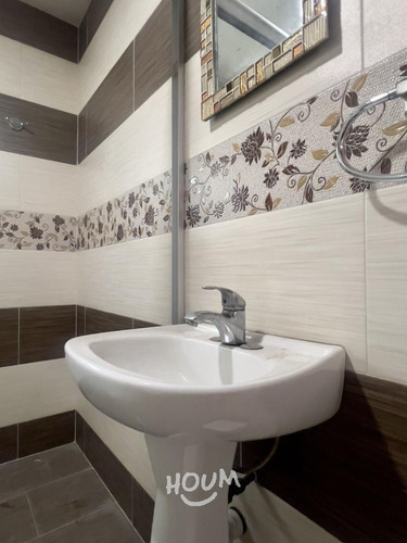 Casa En Alfredo Del Mazo, Ecatepec De Morelos Con 2 Recámaras, 225 M², Id: 149144