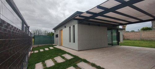 Casa En Venta Con Pileta Vistalba Lujan De Cuyo