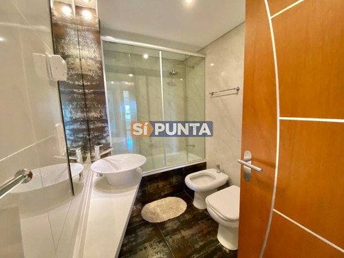 Imagen 15 de 17 de Venta De Apartamento De 2 Dormitorios En Miami Boulevard Punta Del Este