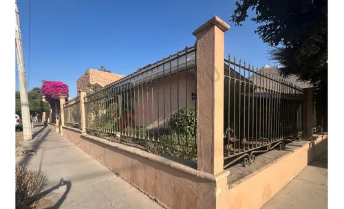 Casa En Chapultepec: 1 Piso, Confort Y Amplitud.