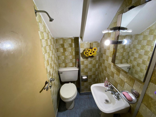 Imagen 5 de 15 de Dúplex De 4 Ambientes Con Cochera Y Jardín