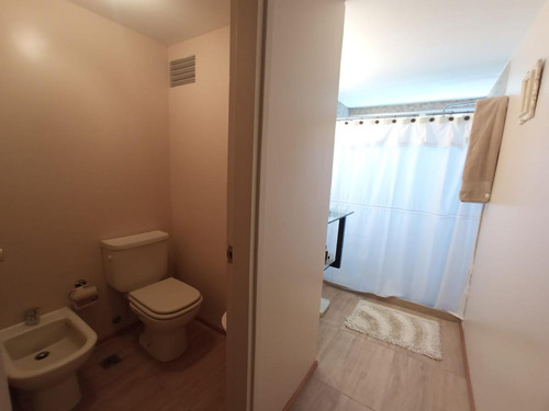 Imagen 18 de 30 de Venta Apartamento 3 Dormitorios En Suite Mas Dependencia Vista Al Mar Punta Del Este