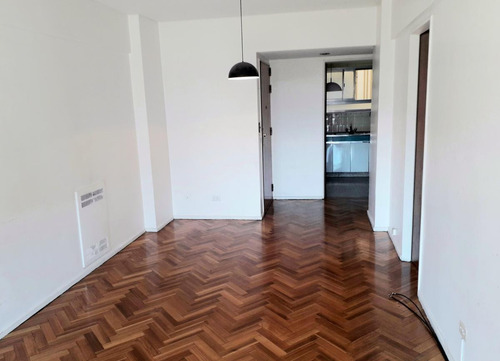 Imagen 2 de 10 de Venta Dpto. 3 Ambientes Con Balcón Al Frente En Constitución