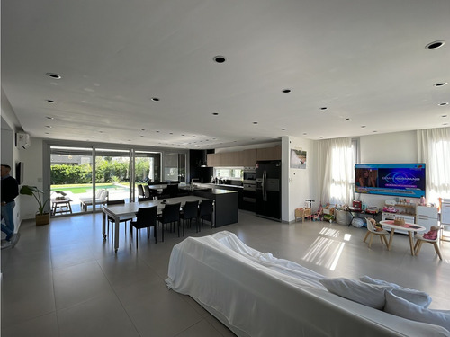 Casa En Venta Los Naranjos Canning