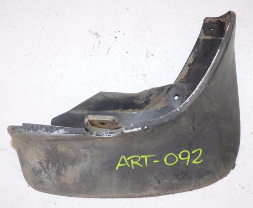 Guardabarro Trasero Derecho Mazda Artis Año 1997-2000