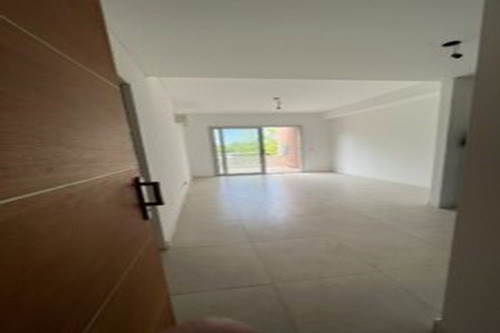 Departamento De 2 Ambientes Con Cochera En Barrio Villa Del Lago, Pilar
