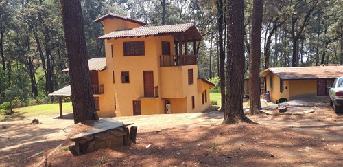 Imagen 1 de 28 de Casa En Venta En Circuito Avándaro, Valle De Bravo