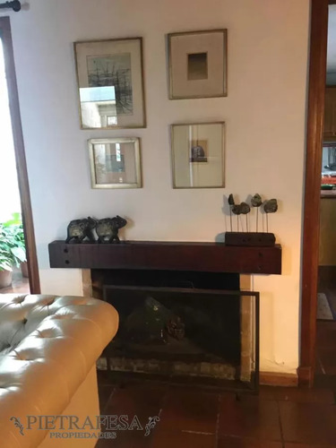Casa En Venta Con Renta, 3 Dormitorios, 4 Baños, Cochera, Dr. Pablo De María, Cordón.