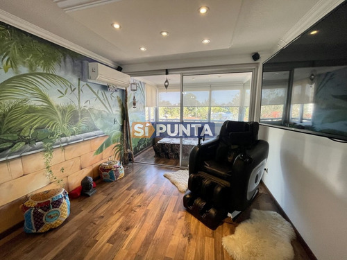 Imagen 2 de 22 de Apartamento De 3 Dormitorios Con Bajos Gastos A La Venta!!