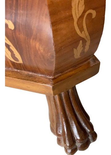 Cristaleira Clássica Com Marchetaria 4 Gaveta 224x130x65cm