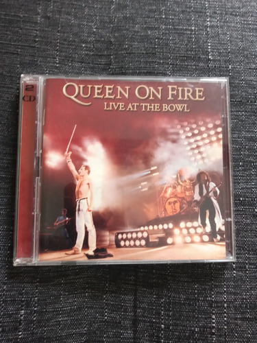 Queen - Queen On Fire Live At The Bowl (2004) 2cd