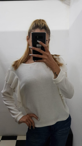 Sweater De Morley Lanilla Con Volado Cuello Redondo