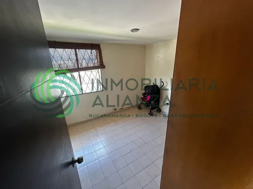 Apartamento En Venta En Mutis. Cod V61704