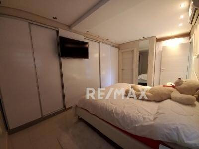 Imagen 2 de 14 de Apto En Venta Res Omega 180mts Alexandra Ramírez 04147041922