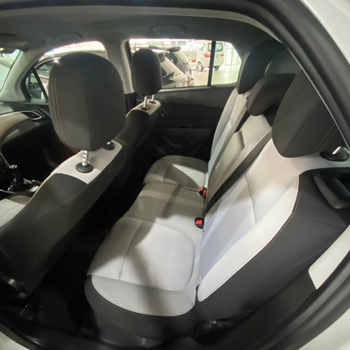 Imagen 6 de 7 de Chevrolet Tracker Premier 2018