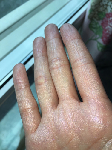 Glitter Up! Secret Body Cream - Pomegranate Shimmer Light Lo