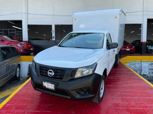 Imagen 2 de 9 de Nissan Np300 2020 2.5 Chasis Cabina Dh Aa Pack Seg Mt