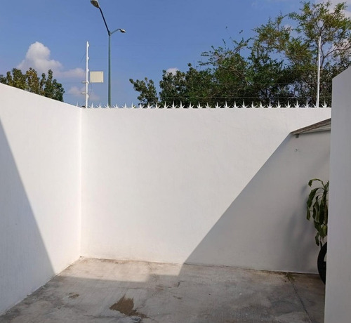 Casa En Venta, Parque Arrayanes, Guadalajara, Rh*