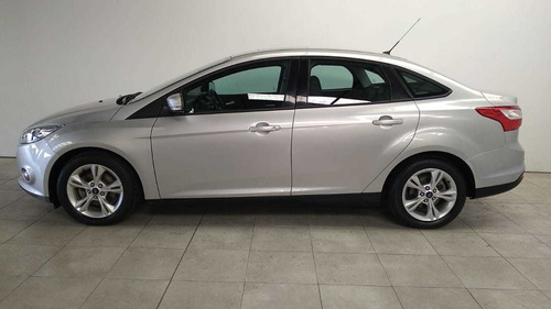 Imagen 3 de 9 de Ford Focus 4p 2.0l N At Se Plus 2015
