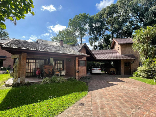 Casa En Venta En Country Club El Carmen