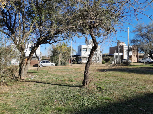Vendo Lote Esquina 641 M2 Villa Catalina. Etapa Los Bosques. Escritura!!!