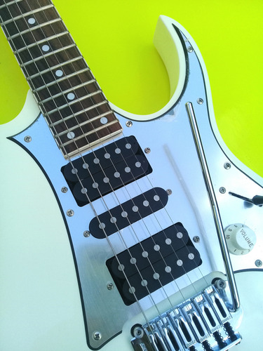 Guitarra Ibanez Grg150 Con Palanca Grg 150 - 2 Octavas Diestro Blanco Maple