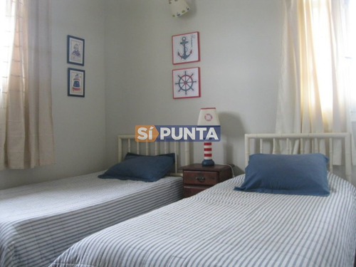 Imagen 5 de 10 de Casa En Alquiler En Playa Mansa